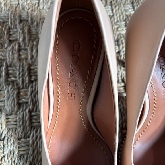 Coach Samantha leather pointed stiletto pumps in Pale Blush NWOT - Picture 11 of 12